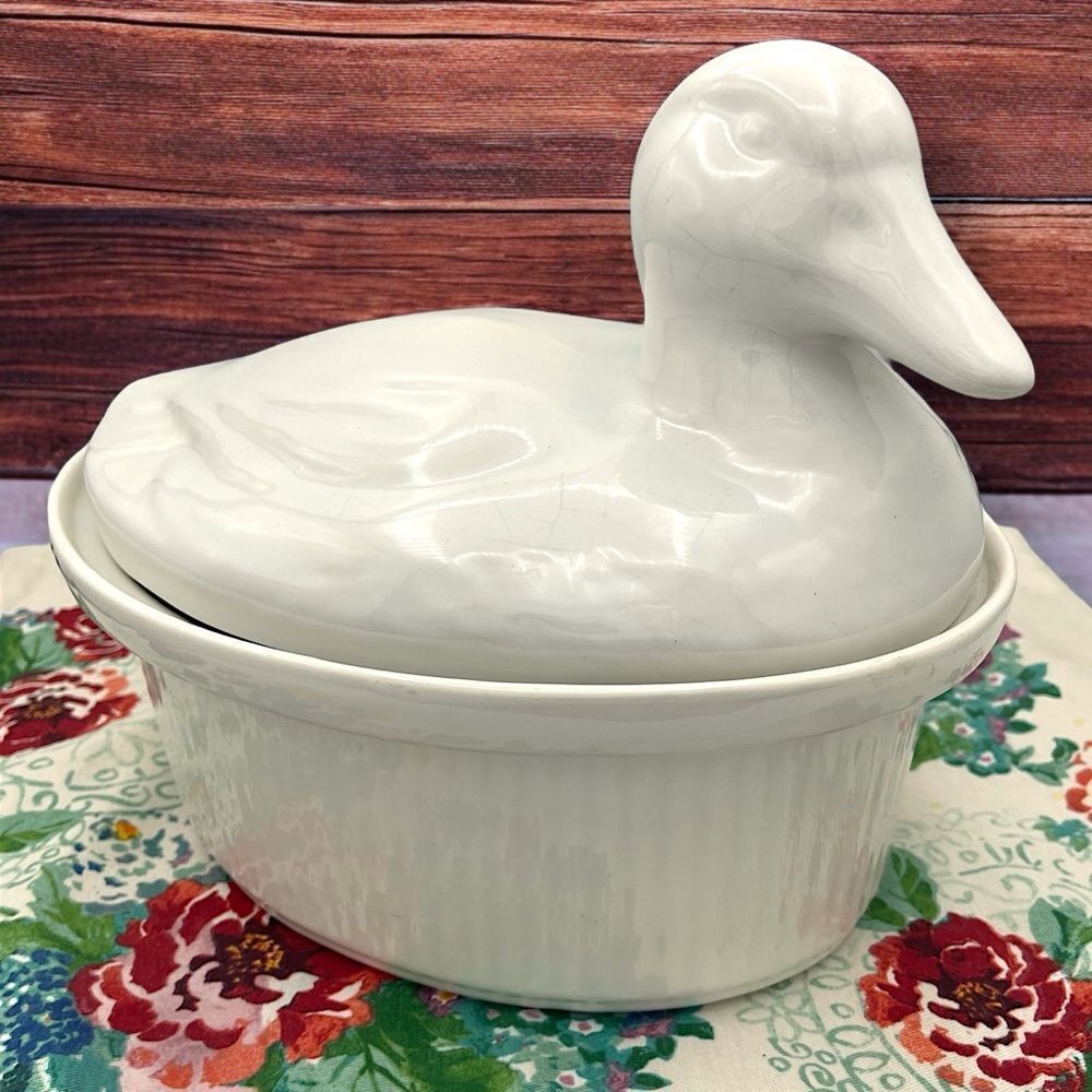Vintage California White Nesting Duck Lid Oval Casserole Dish